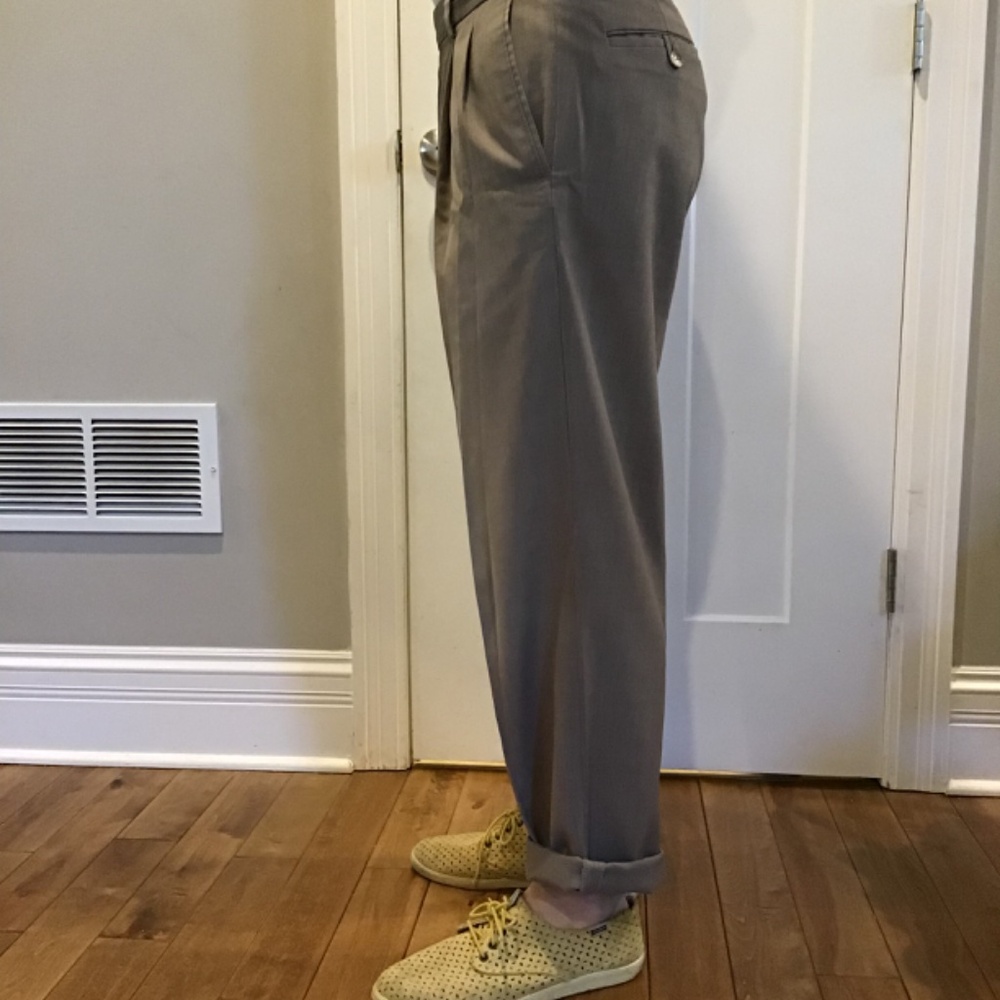 Men’s Loose Pleated Pants | 30X30 - Picture 5 of 7